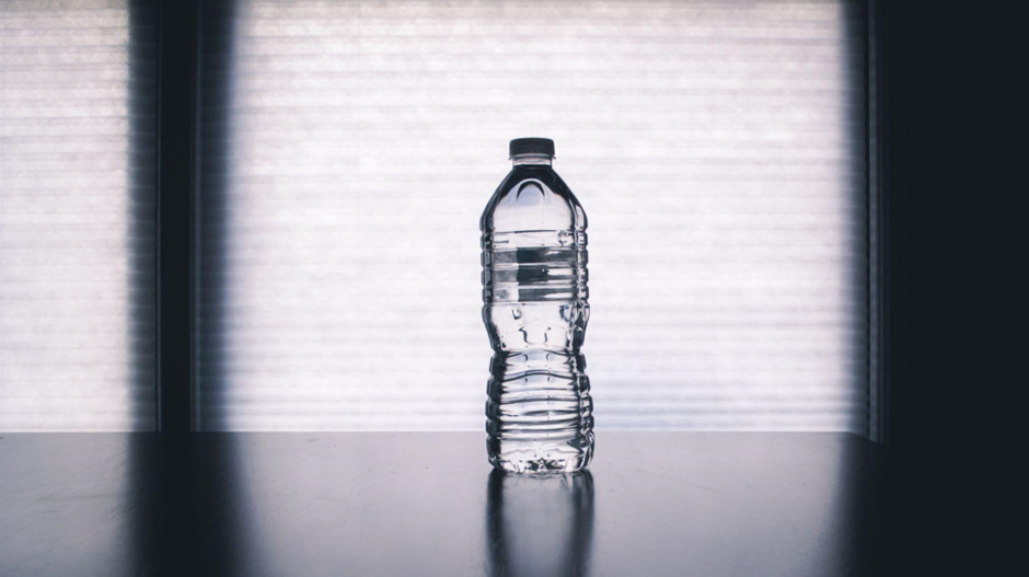 5 Problemas de rellenar botellas de plástico