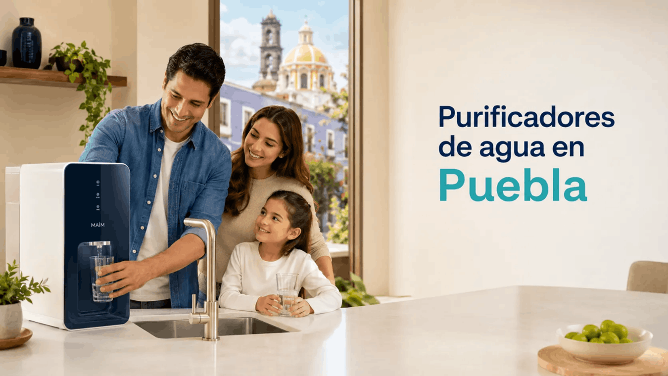 familia sirviendo agua en puebla